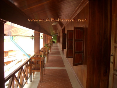 The floor of the Phetsokxai Hotel in Pak Beng